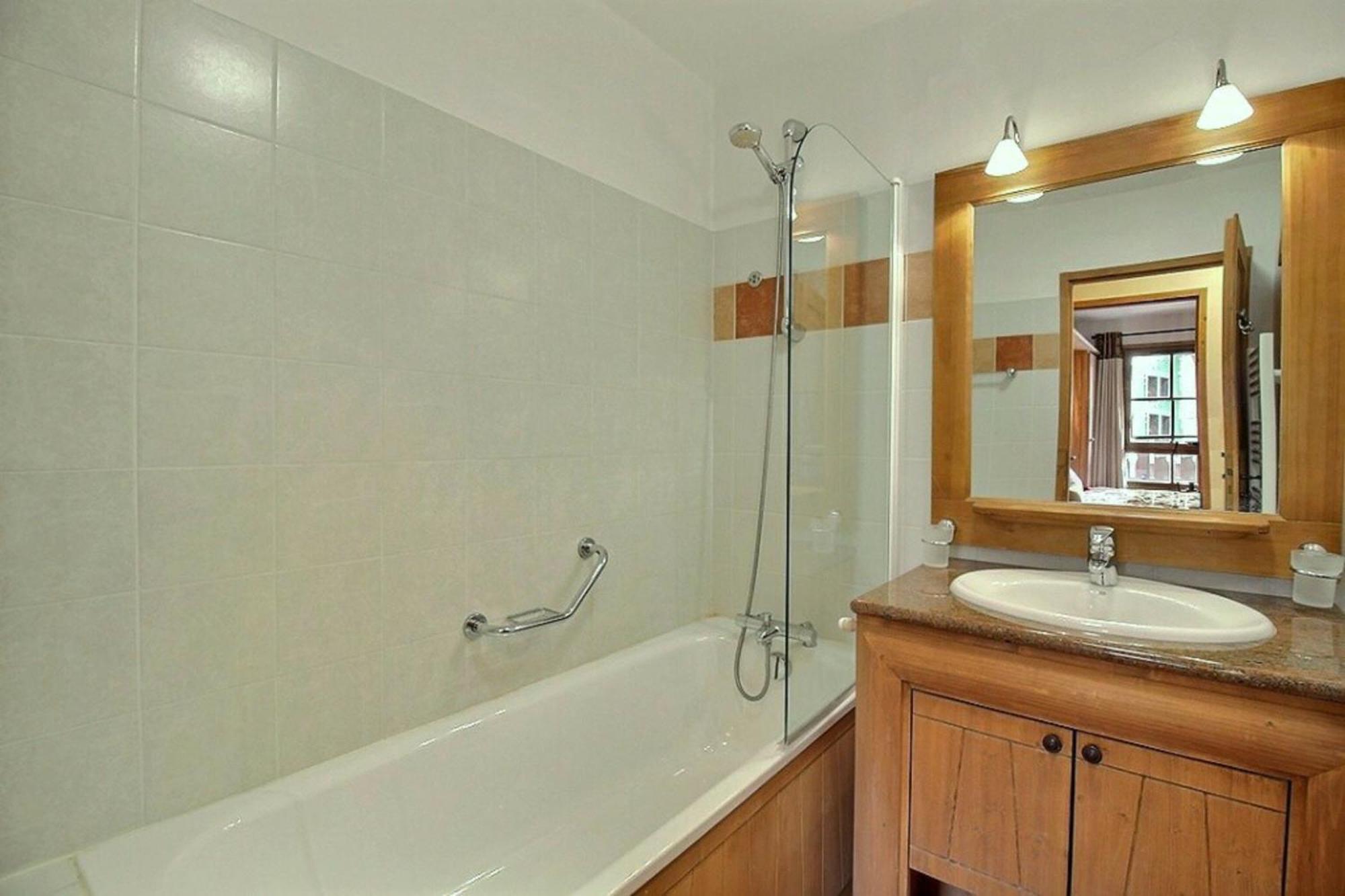Arc 1950 - Appartement Moderne - Sauna Hammam Jacuzzi - 4 Personnes Les Arcs  エクステリア 写真